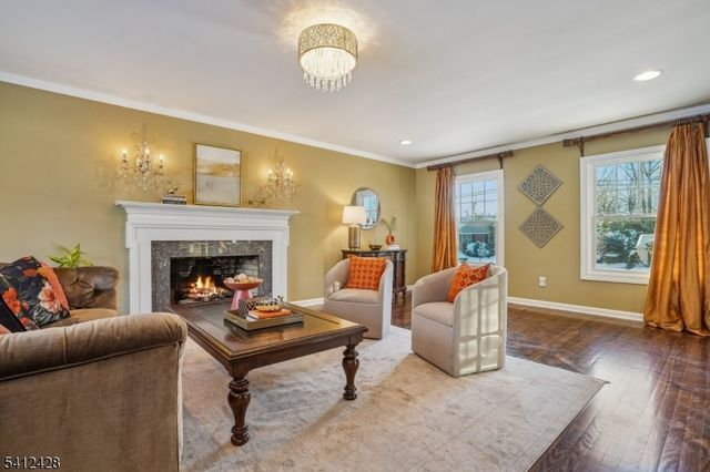 12 CAYUGA WAY, Millburn Twp., NJ 07078