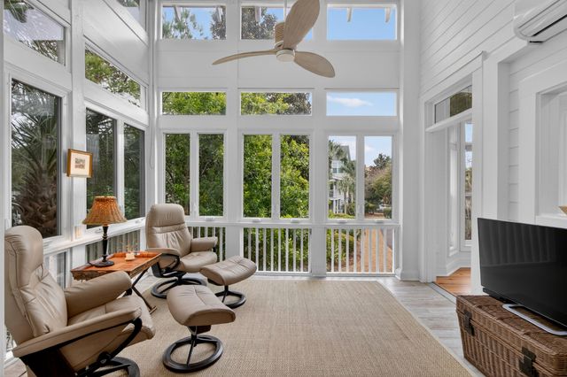 1512 Trumpet Vine Court, Mount Pleasant, SC 29464