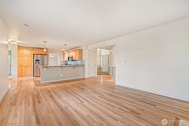 915 N Laurel Lane, Tacoma, WA 98406