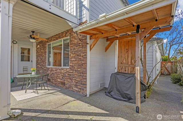 915 N Laurel Lane, Tacoma, WA 98406