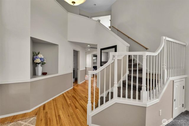 915 N Laurel Lane, Tacoma, WA 98406