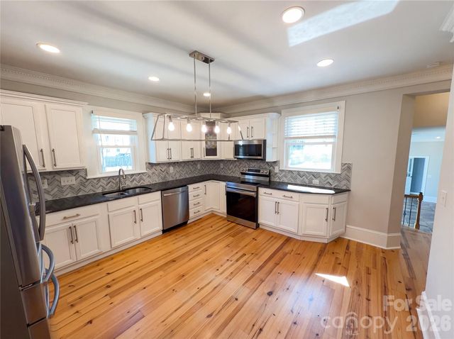 1108 Herrin Avenue, Charlotte, NC 28205