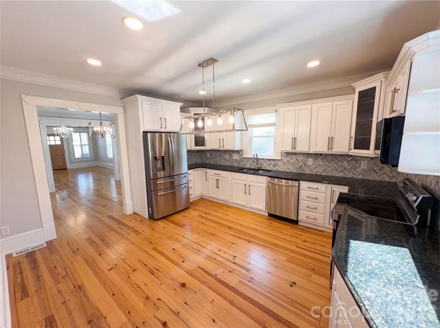 1108 Herrin Avenue, Charlotte, NC 28205