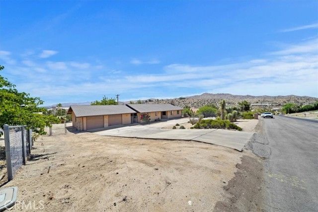 7575 Whitney Avenue, Yucca Valley, CA 92284
