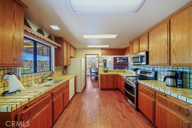 7575 Whitney Avenue, Yucca Valley, CA 92284