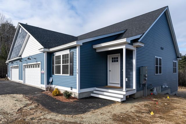 24 Village Way # 33, Northfield, NH 03276