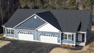 24 Village Way # 33, Northfield, NH 03276