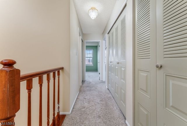 382 Hadleigh Ln, North Brunswick Twp., NJ 08902