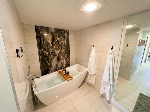 100 Lakeshore Drive T51, North Palm Beach, FL 33408