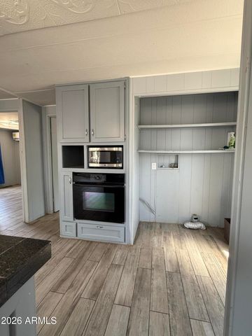 12727 W Glendale Avenue, Unit 98 --, Glendale, AZ 85307