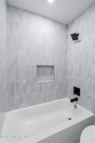 5 New Castle Court, Jackson, NJ 08527