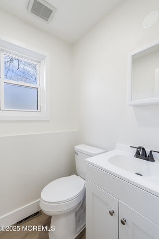 5 New Castle Court, Jackson, NJ 08527