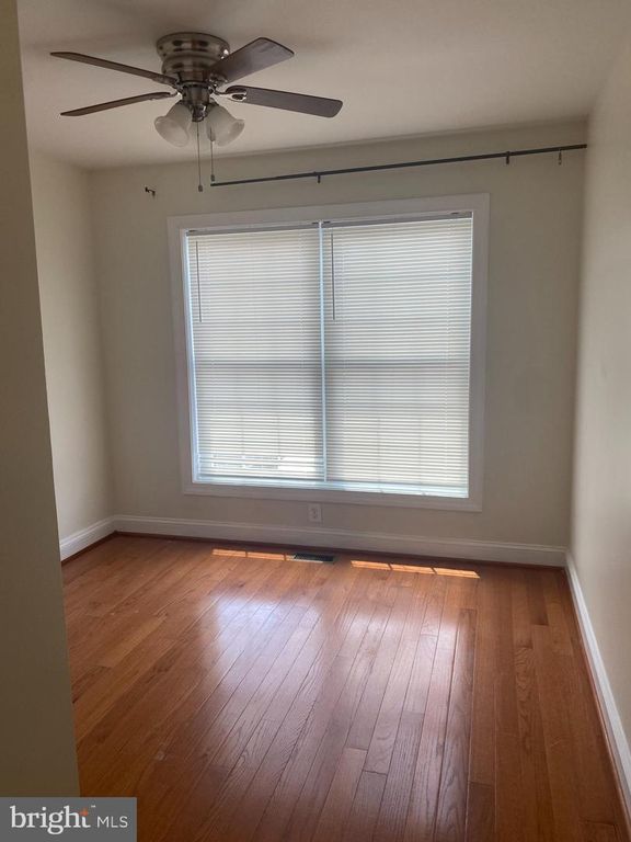 3707 FORDS LN, Baltimore, MD 21215