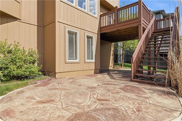 16224 Birch Street, Overland Park, KS 66085