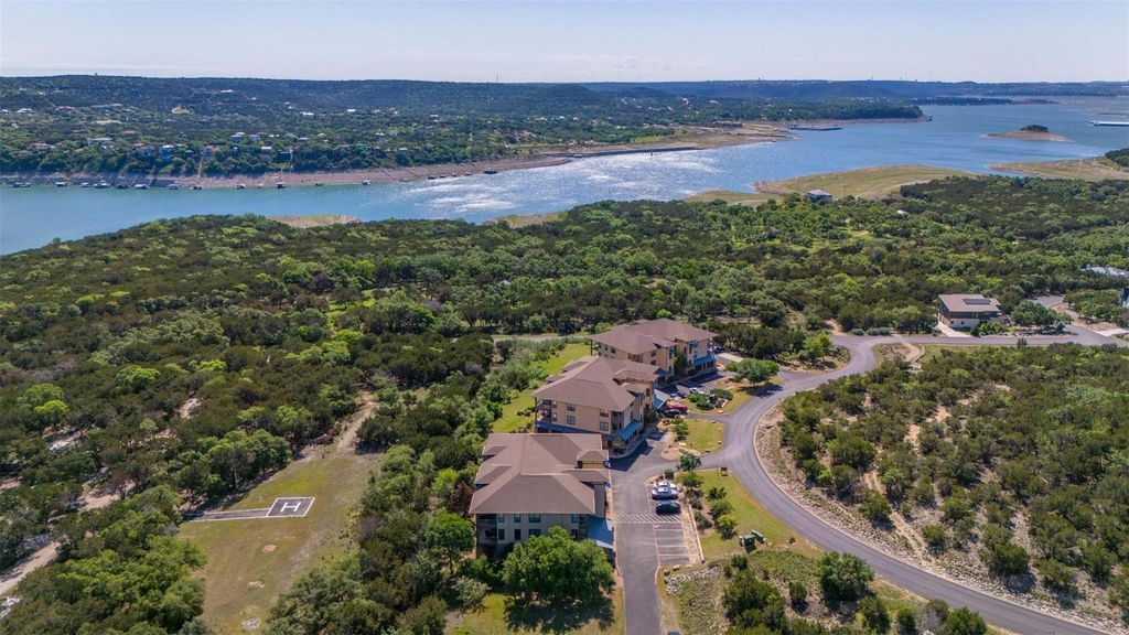 17800 Edgewood WAY 202, Jonestown, TX 78645