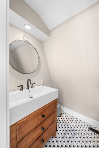 3 State Street, Marblehead, MA 01945