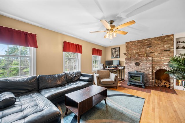 92 Coolidge Circle, St. Johnsbury, VT 05819
