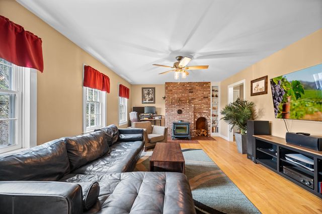 92 Coolidge Circle, St. Johnsbury, VT 05819