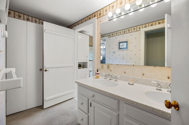 92 Coolidge Circle, St. Johnsbury, VT 05819