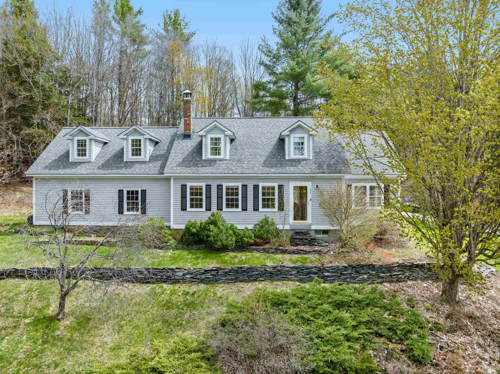 92 Coolidge Circle, St. Johnsbury, VT 05819