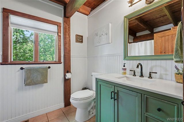 4445 East Lake Road, Wilson, NY 14172