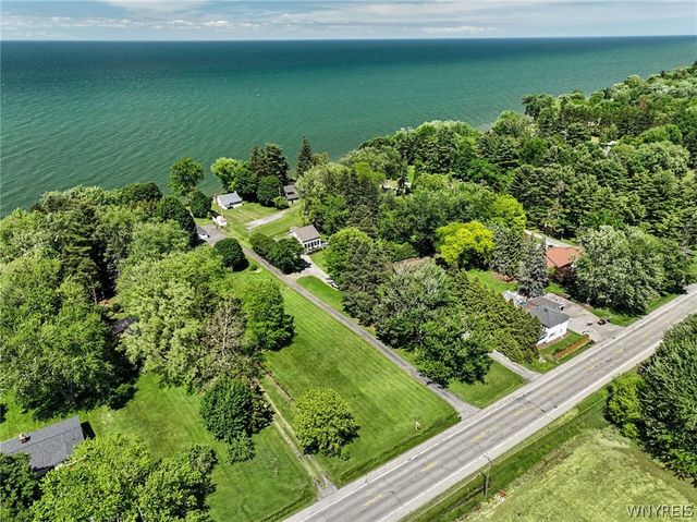4445 East Lake Road, Wilson, NY 14172