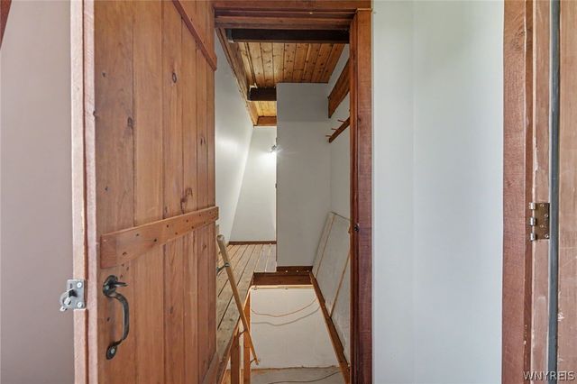 4445 East Lake Road, Wilson, NY 14172