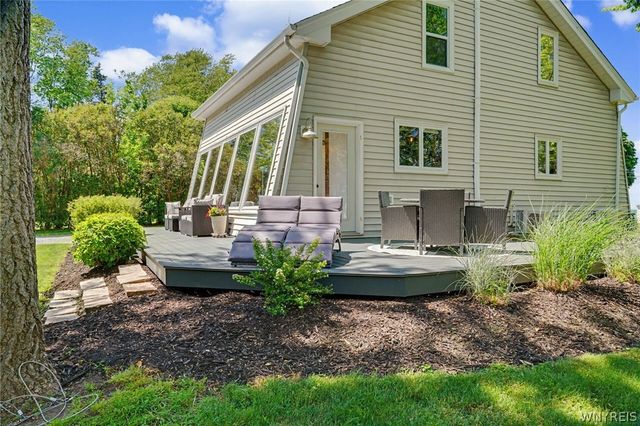 4445 East Lake Road, Wilson, NY 14172