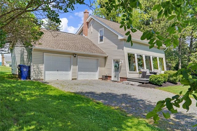 4445 East Lake Road, Wilson, NY 14172