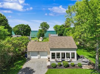4445 East Lake Road, Wilson, NY 14172
