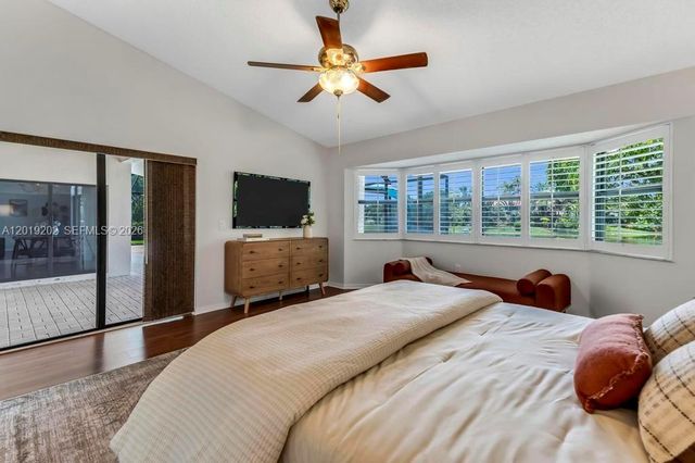 19831 NW 4th St, Pembroke Pines, FL 33029