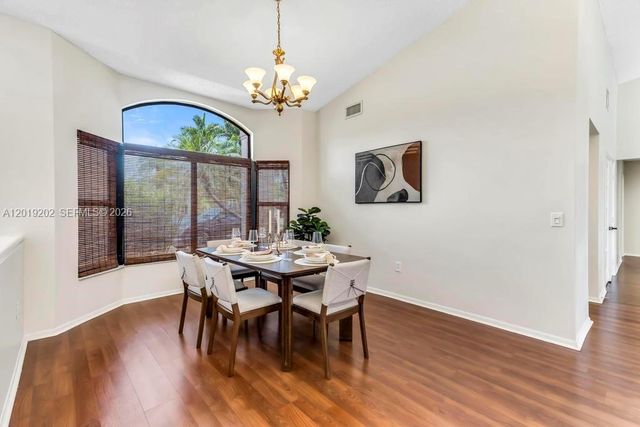 19831 NW 4th St, Pembroke Pines, FL 33029