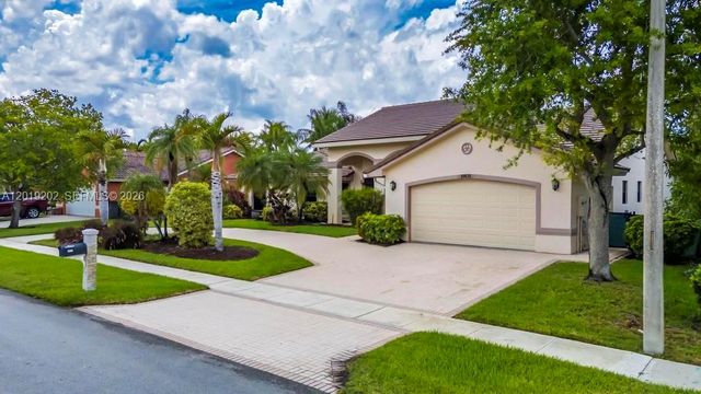 19831 NW 4th St, Pembroke Pines, FL 33029
