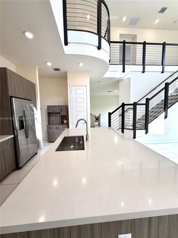 8836 NW 161st Ter 0, Miami Lakes, FL 33018