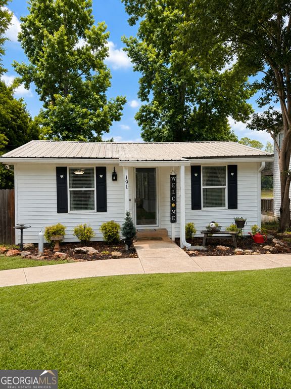 191 Cherokee Drive, Jackson, GA 30233