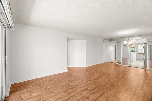 1200 SW 130th Avenue 402g, Pembroke Pines, FL 33027