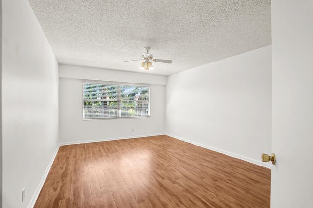 1200 SW 130th Avenue 402g, Pembroke Pines, FL 33027