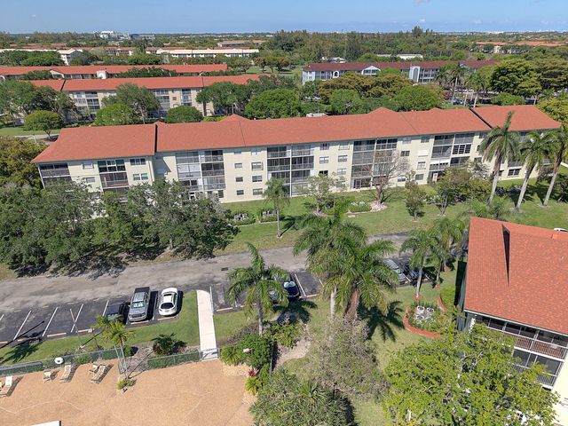 1200 SW 130th Avenue 402g, Pembroke Pines, FL 33027