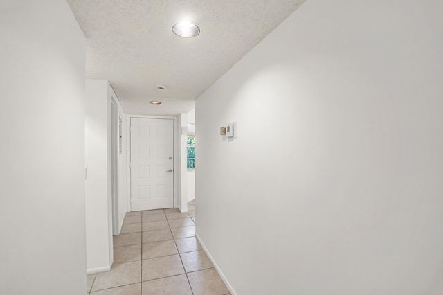 1200 SW 130th Avenue 402g, Pembroke Pines, FL 33027