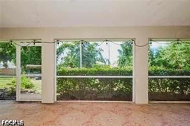 140 SE 8th ST, Cape Coral, FL 33990