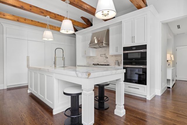 125 Via Vizcaya, Palm Beach, FL 33480