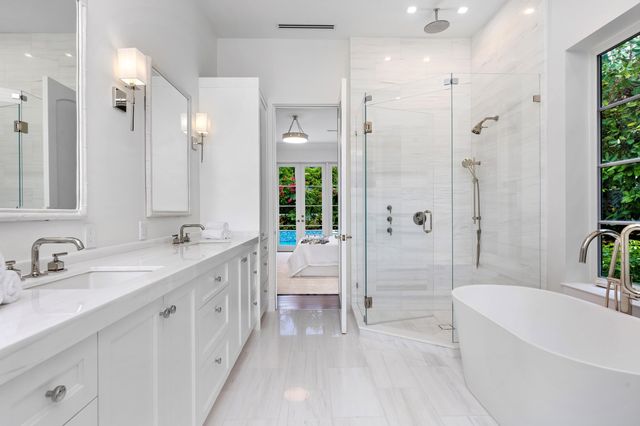 125 Via Vizcaya, Palm Beach, FL 33480