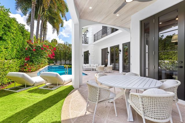 125 Via Vizcaya, Palm Beach, FL 33480