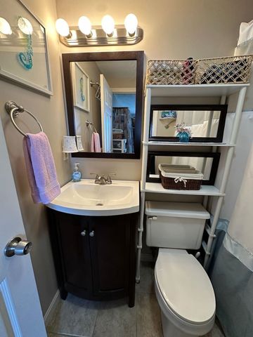 550 Winnacunnet Rd Unit 218, Hampton, NH 03842