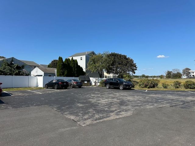 550 Winnacunnet Rd Unit 218, Hampton, NH 03842