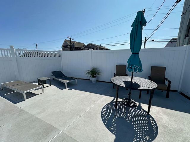 550 Winnacunnet Rd Unit 218, Hampton, NH 03842