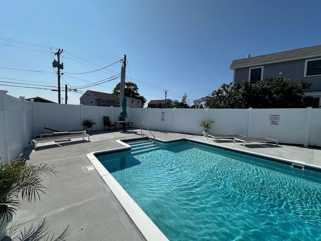 550 Winnacunnet Rd Unit 218, Hampton, NH 03842