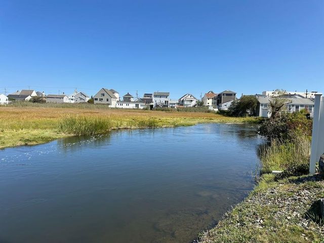 550 Winnacunnet Rd Unit 218, Hampton, NH 03842