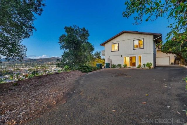 1384 Merritt Ter, El Cajon, CA 92020