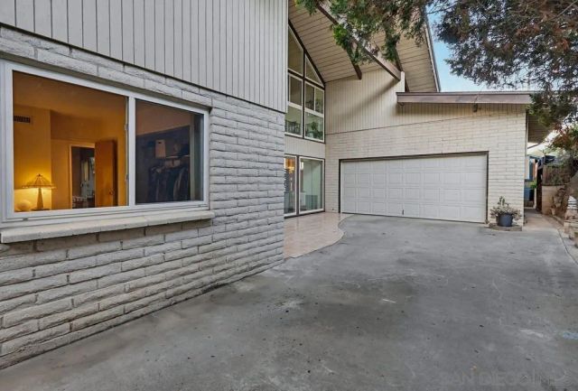 1384 Merritt Ter, El Cajon, CA 92020